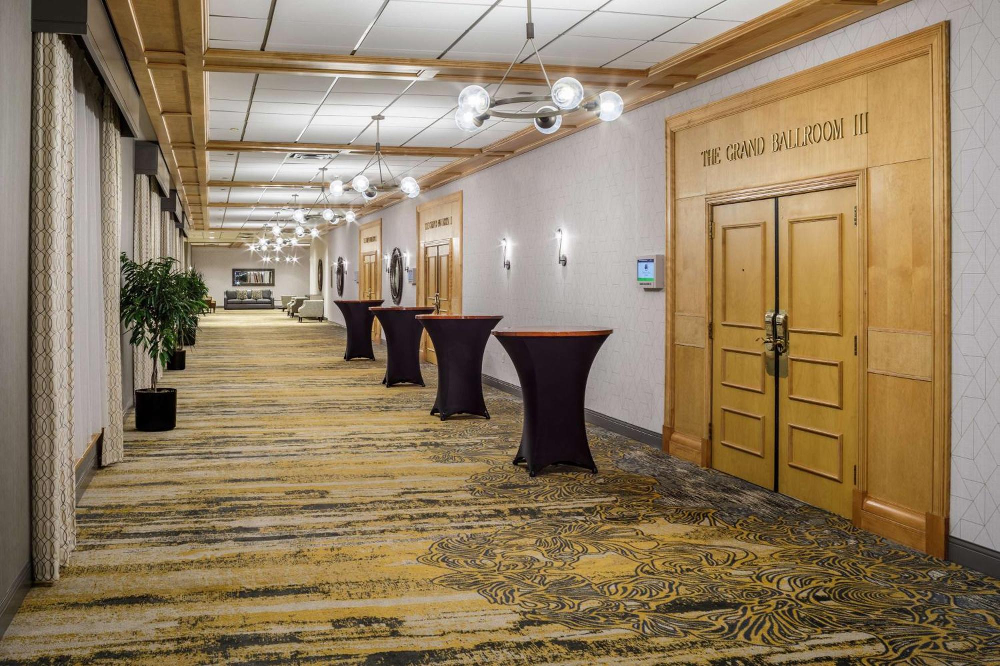 Doubletree By Hilton Hotel Denveri nemzetközi repülőtér Kültér fotó