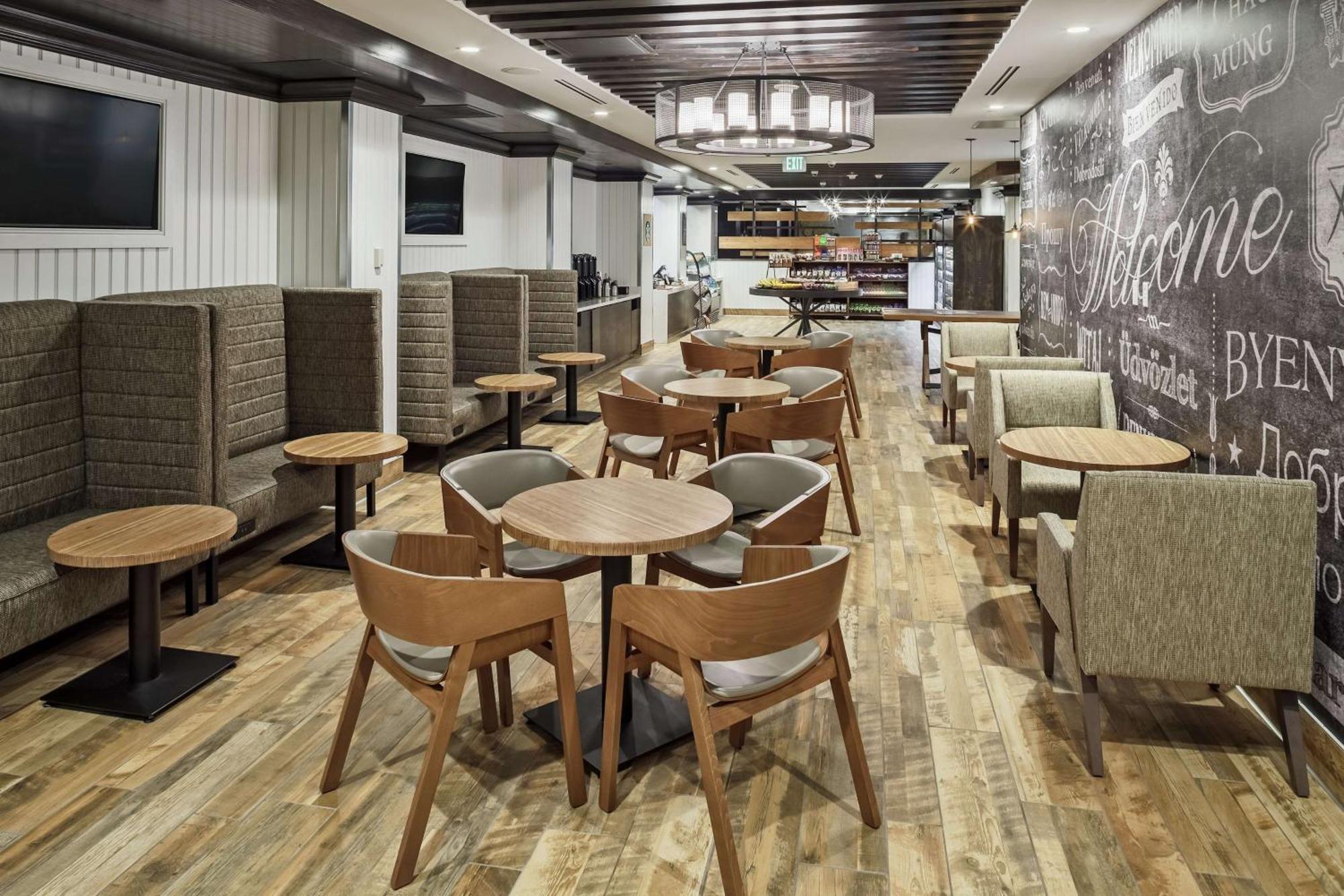 Doubletree By Hilton Hotel Denveri nemzetközi repülőtér Kültér fotó