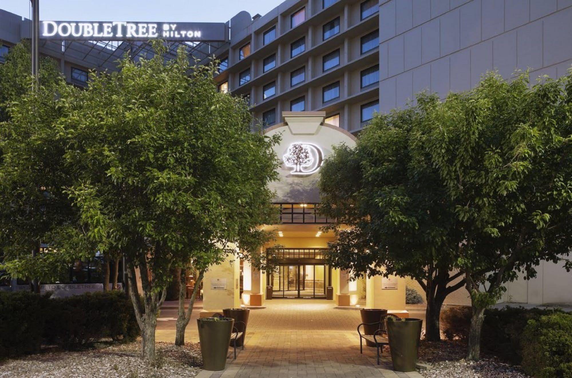 Doubletree By Hilton Hotel Denveri nemzetközi repülőtér Kültér fotó